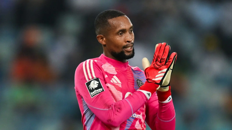 Melusi Buthelezi unveiled as a Sekhukhune United player.